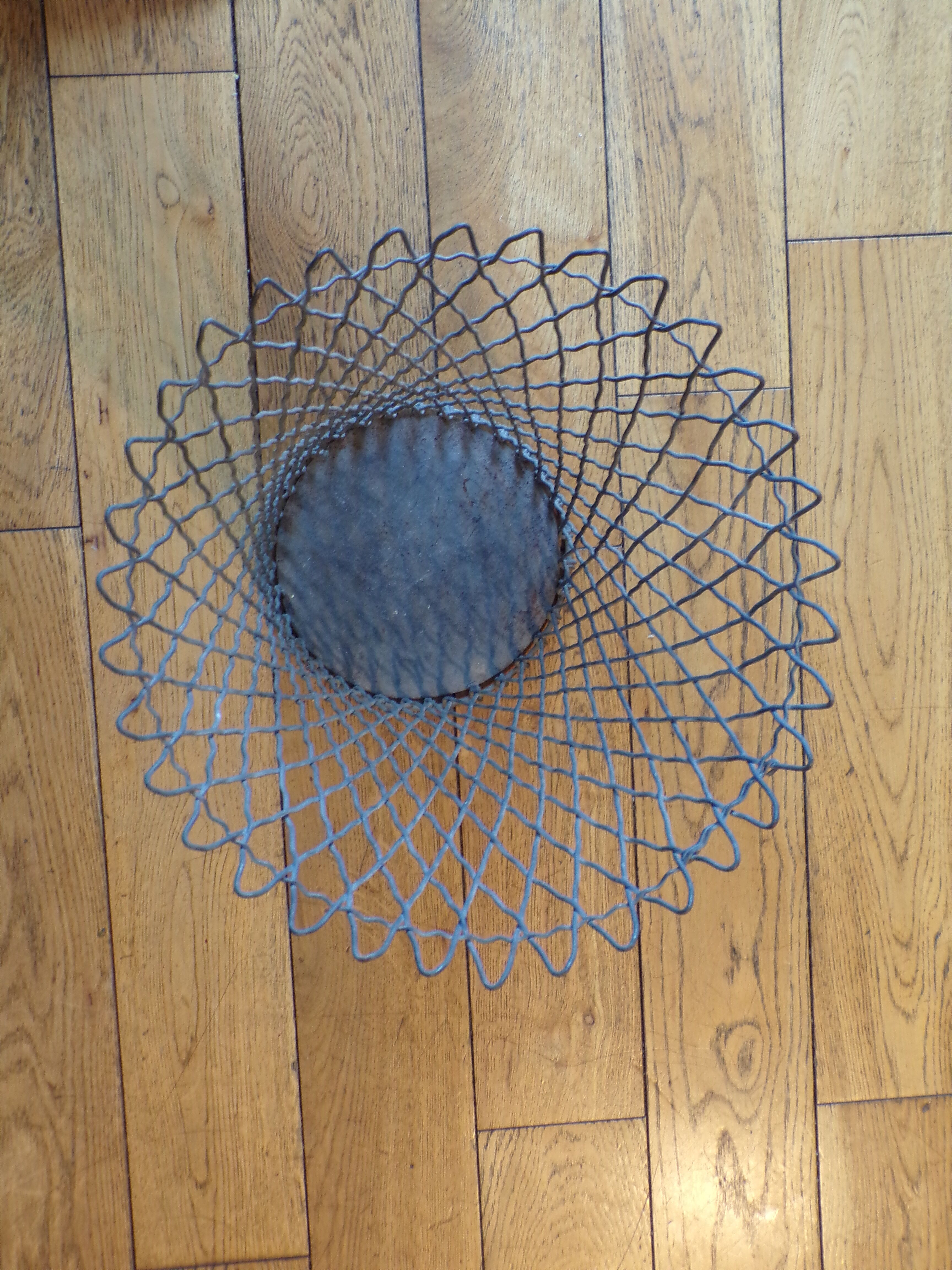 Old mesh paper basket