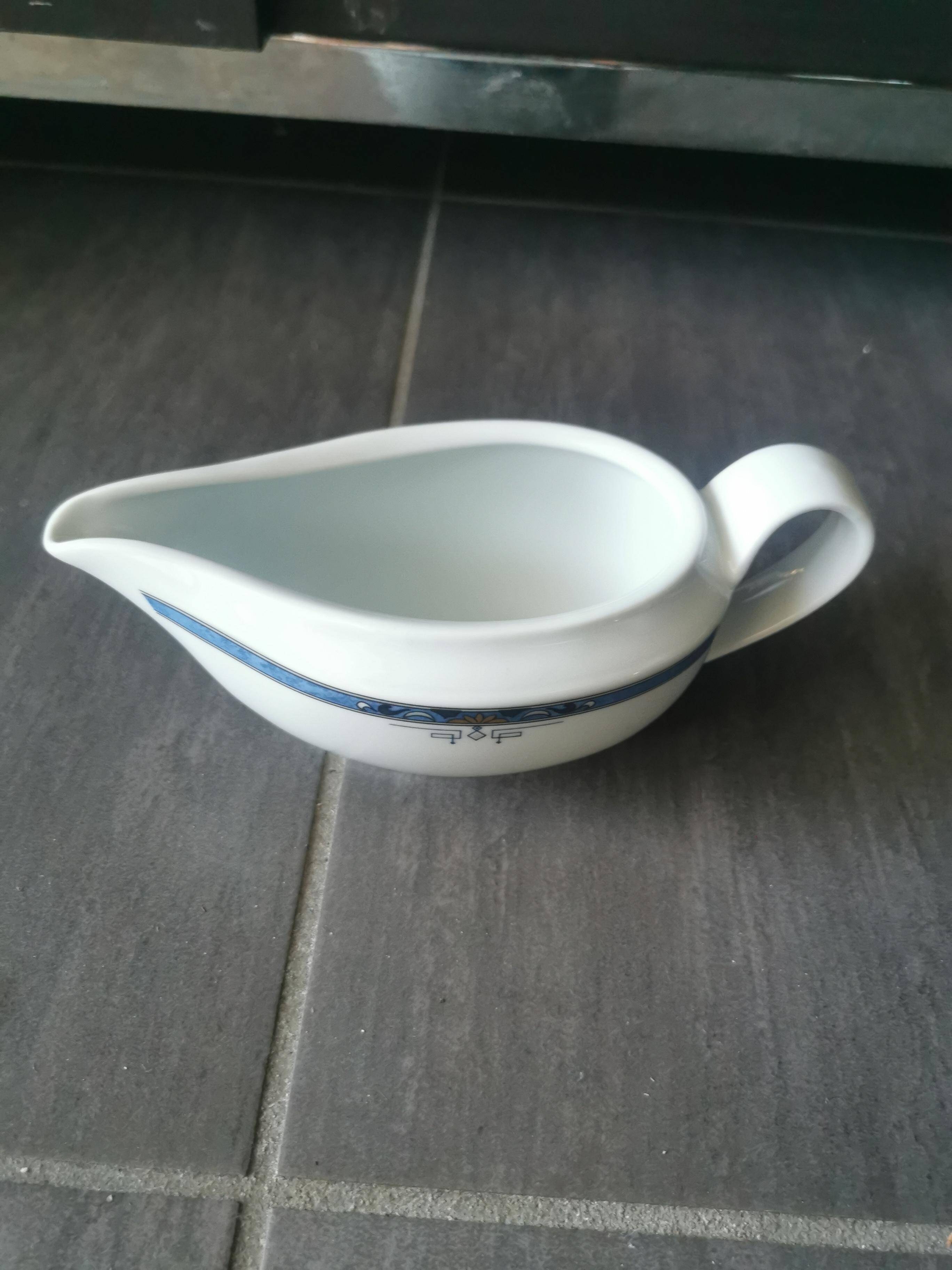 Saucier Porcelain from Sologne – geometric blue decoration – excellent condition