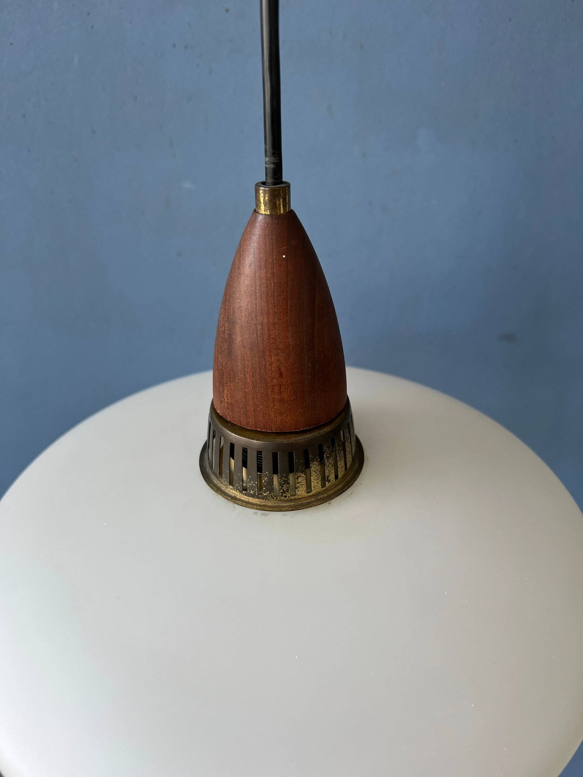 Suspension en verre opalin (style Philips) - Louis Kalff