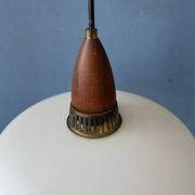 Suspension en verre opalin (style Philips) - Louis Kalff