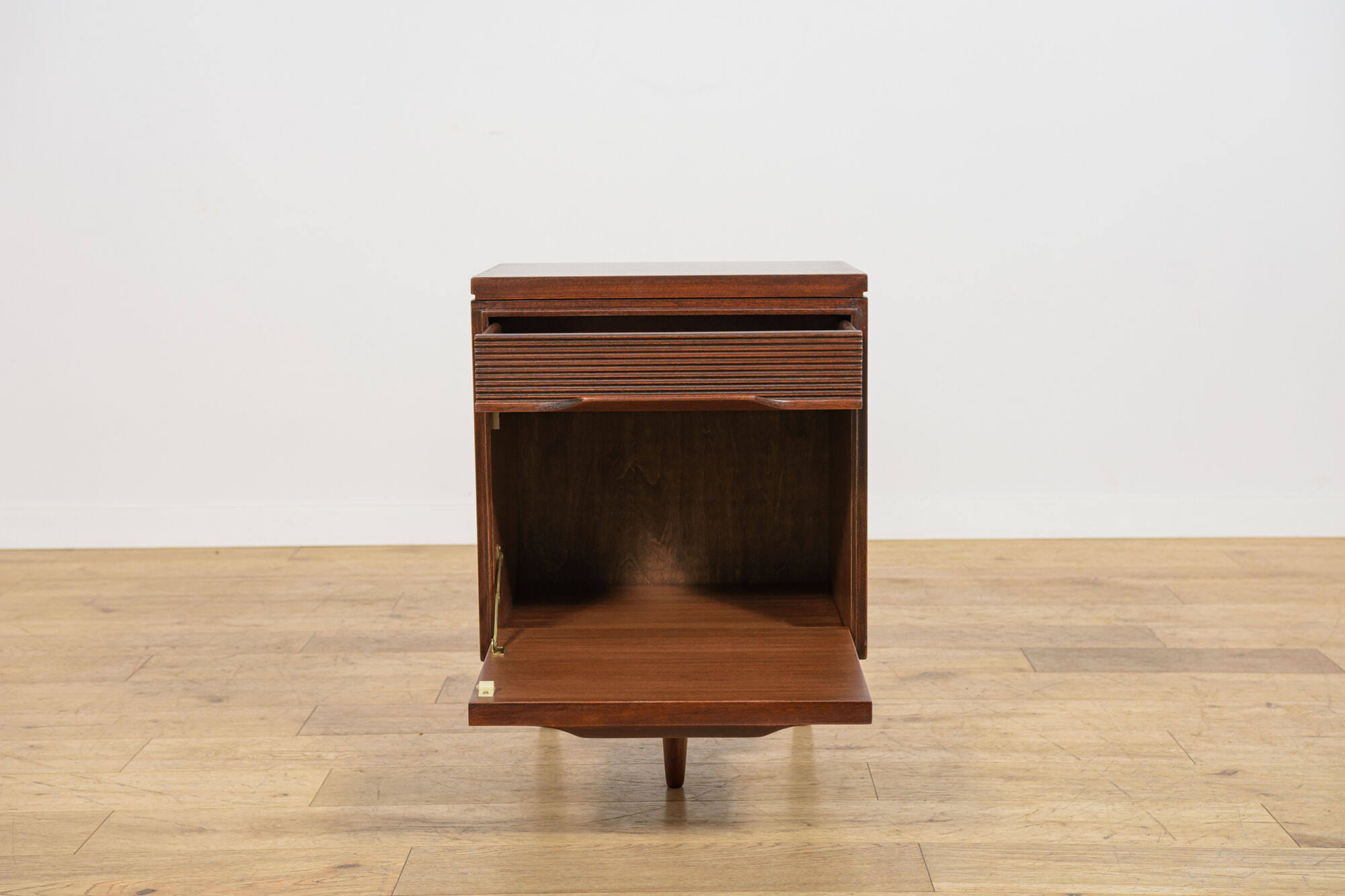 Mid-Century Bedside Tables from White & Newton, United Kingdom, 1960s, Set of 2