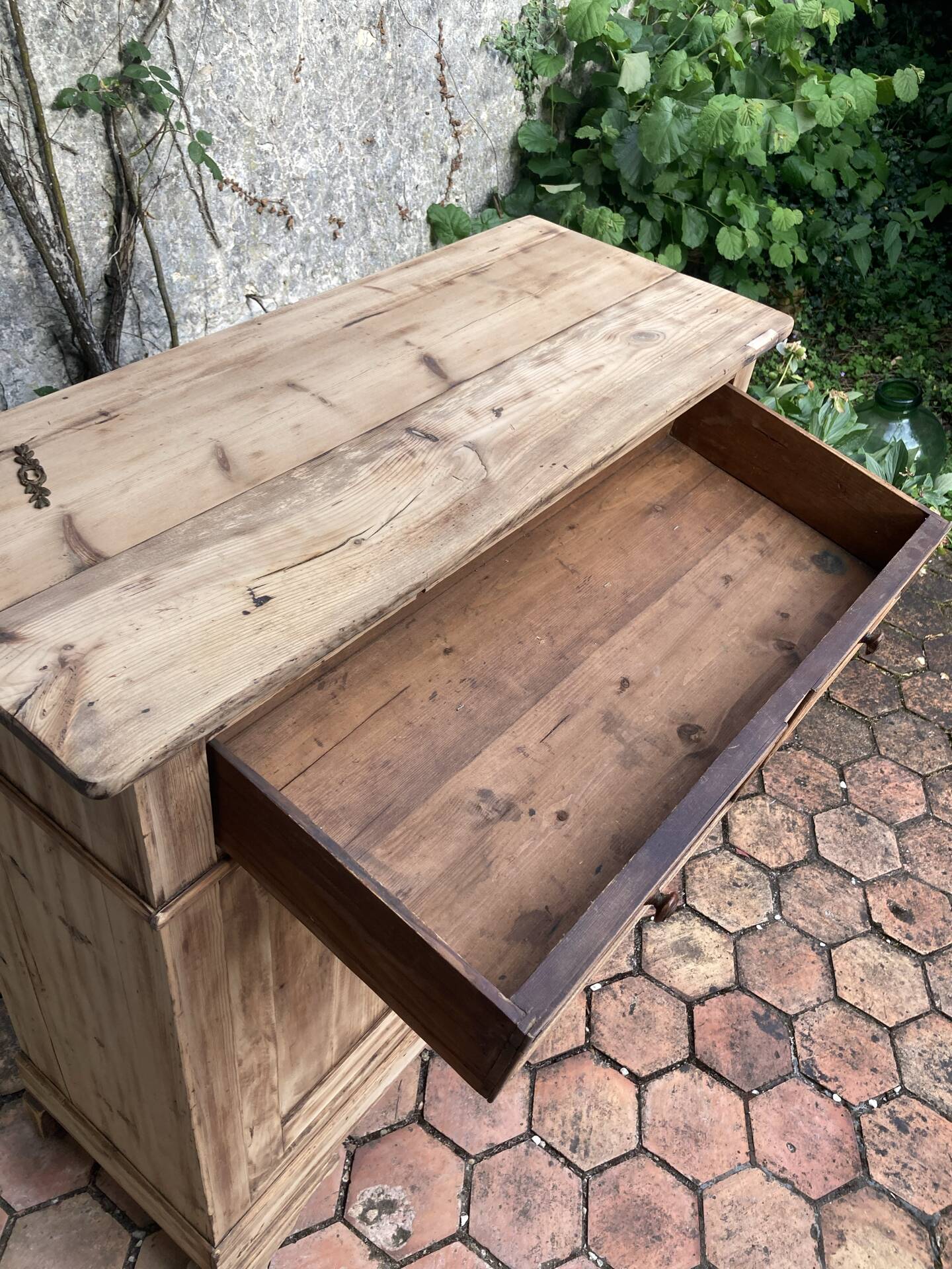 Old buffet