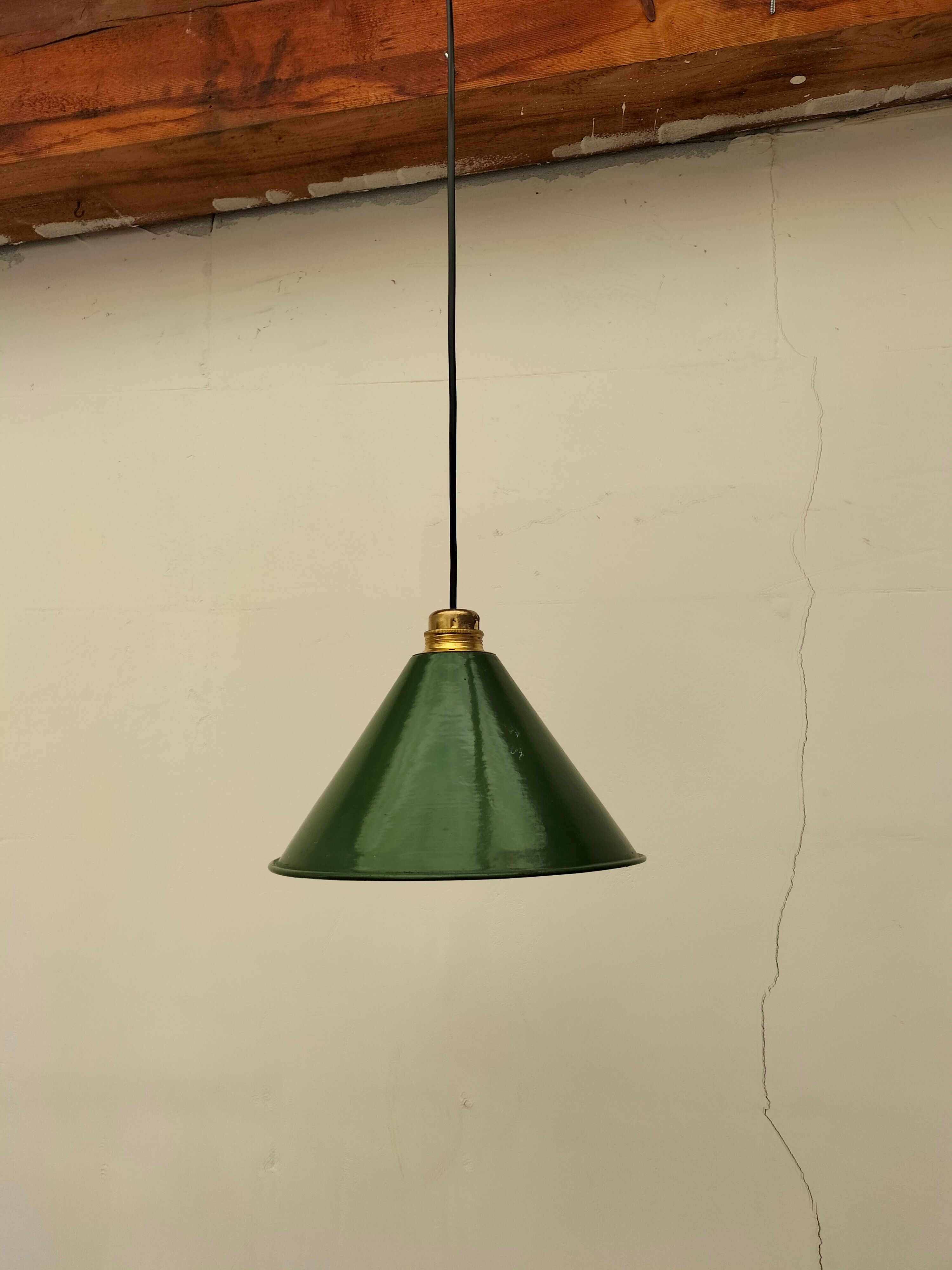 Old enamelled sheet metal lamp