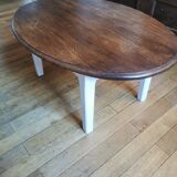 Oval coffee table
