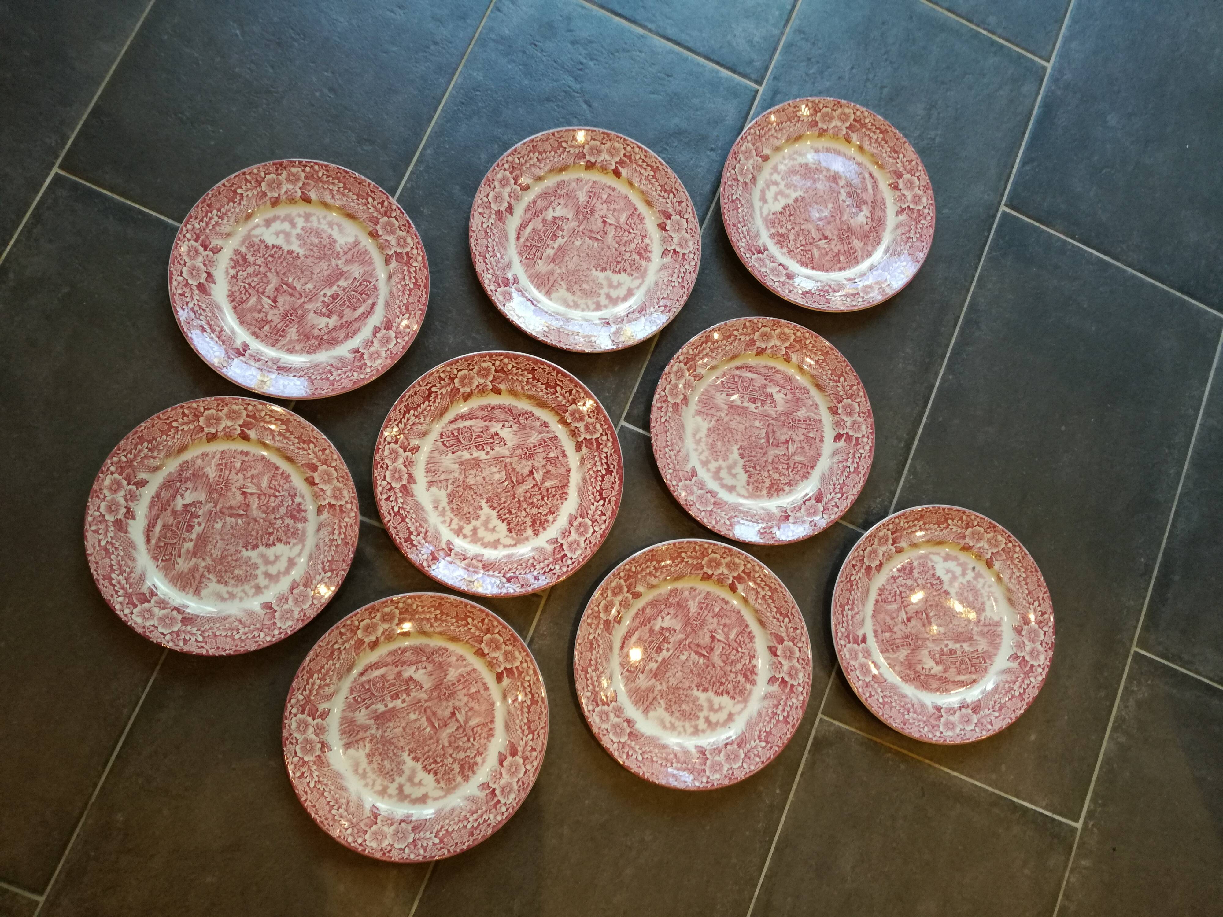 9 plates in pink English porcelain