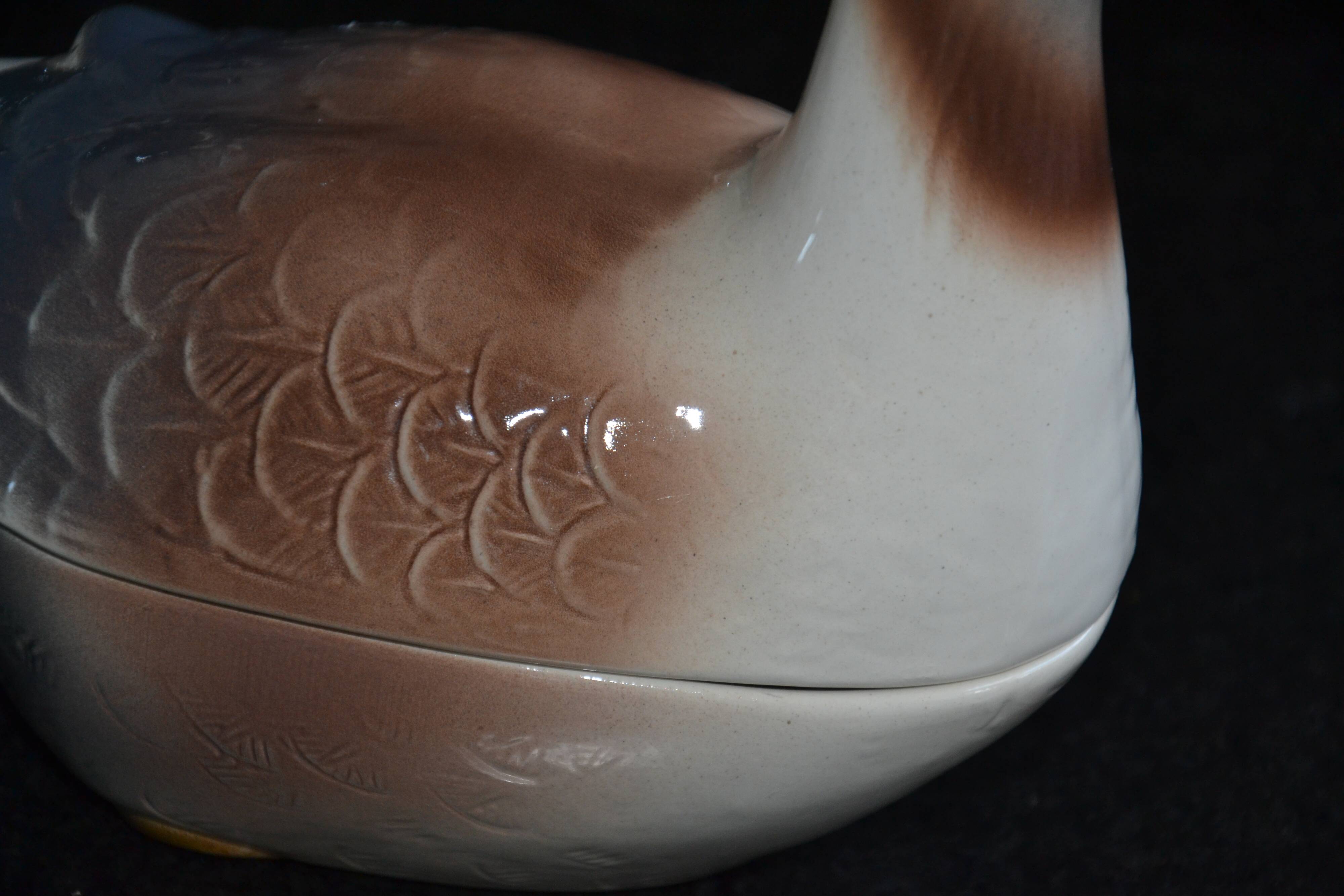 Caugant terrine/empty pocket "goose"