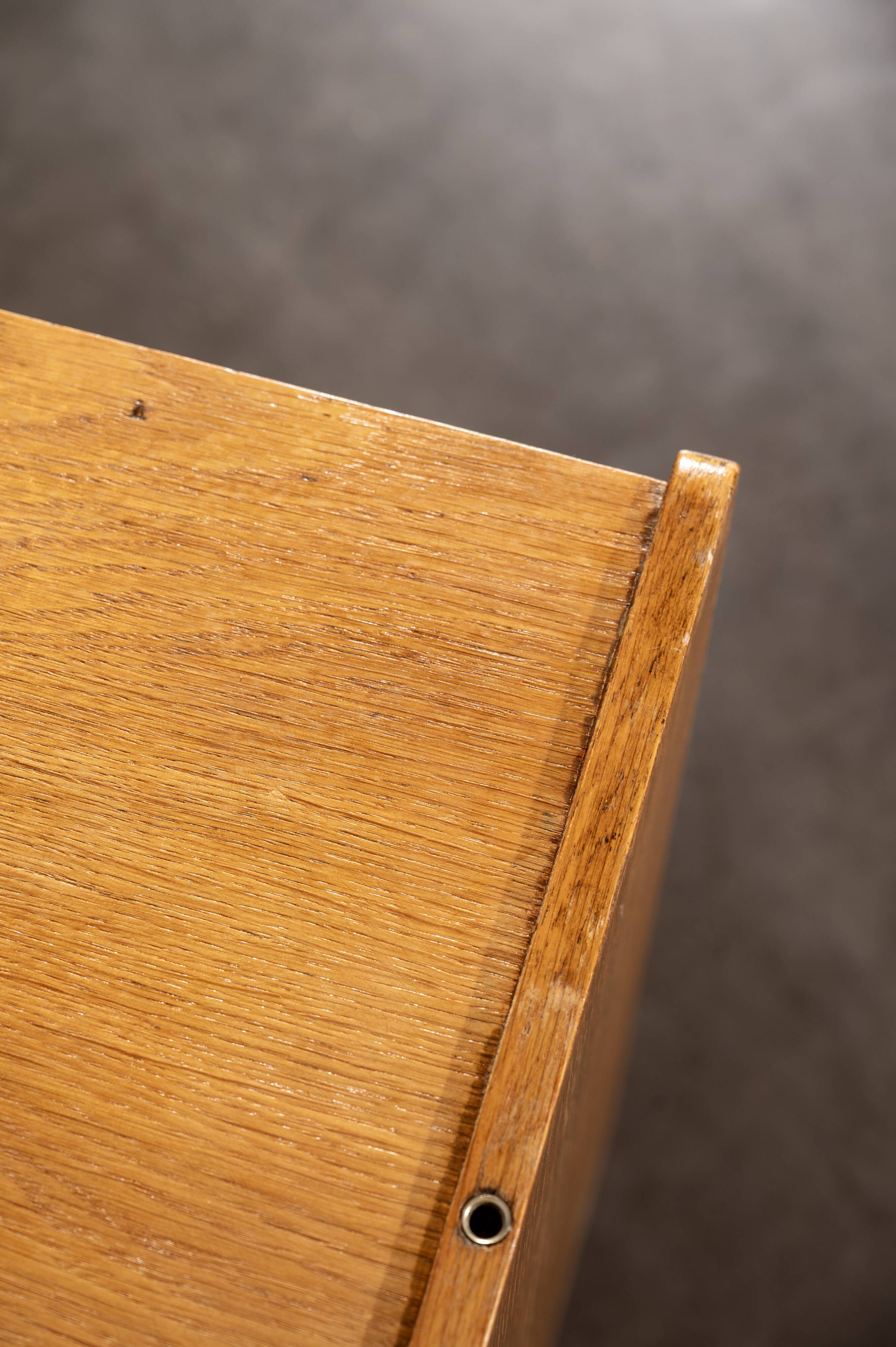 Jiroutek chest of drawers