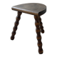 Tabouret ancien en bois massif à pieds tournés