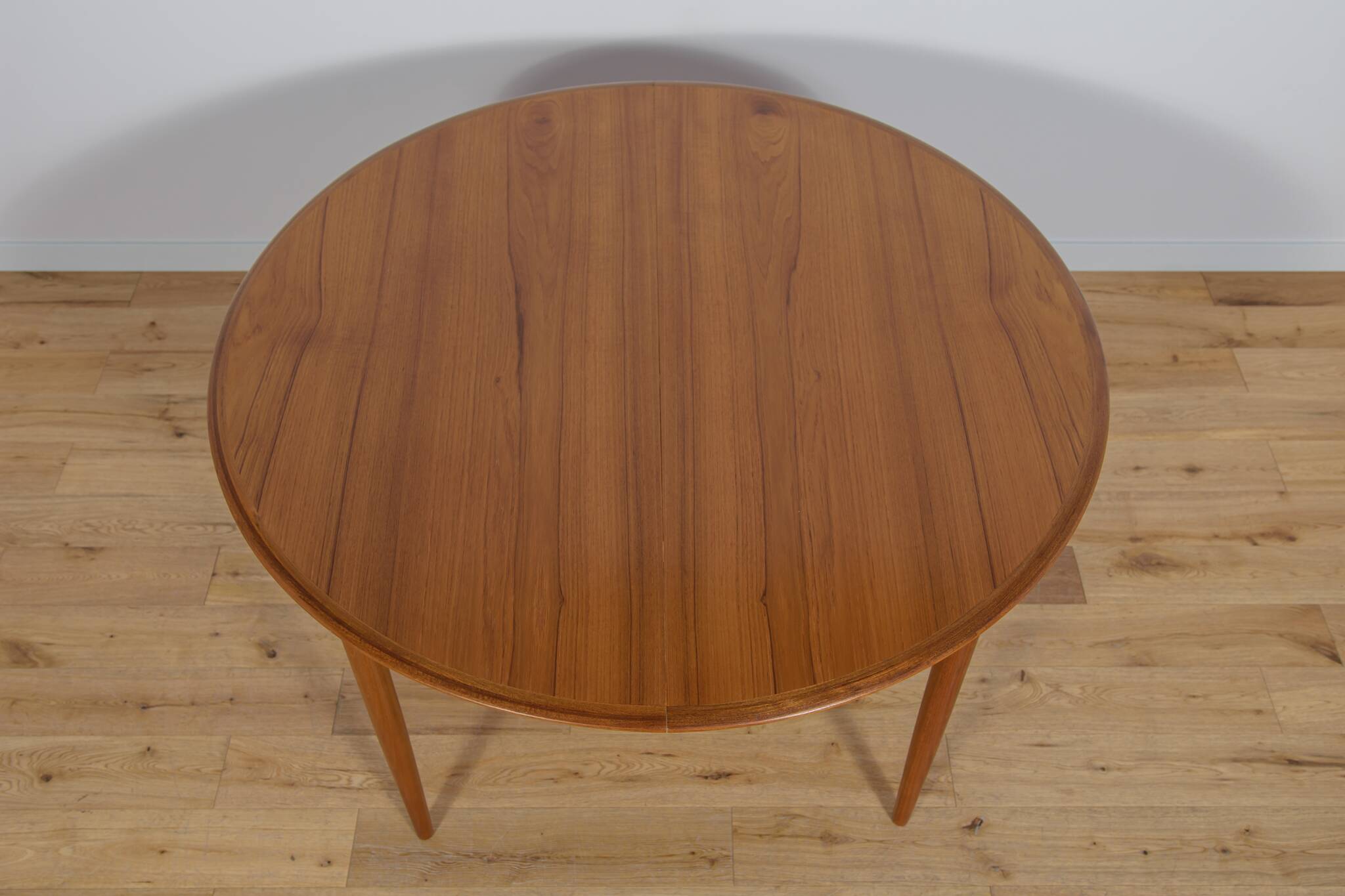 Table à manger ronde danoise vintage en teck, 1970s