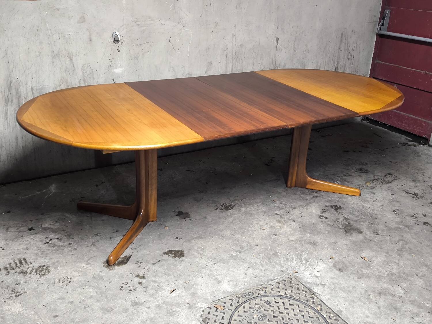 Table scandinave vintage années 60