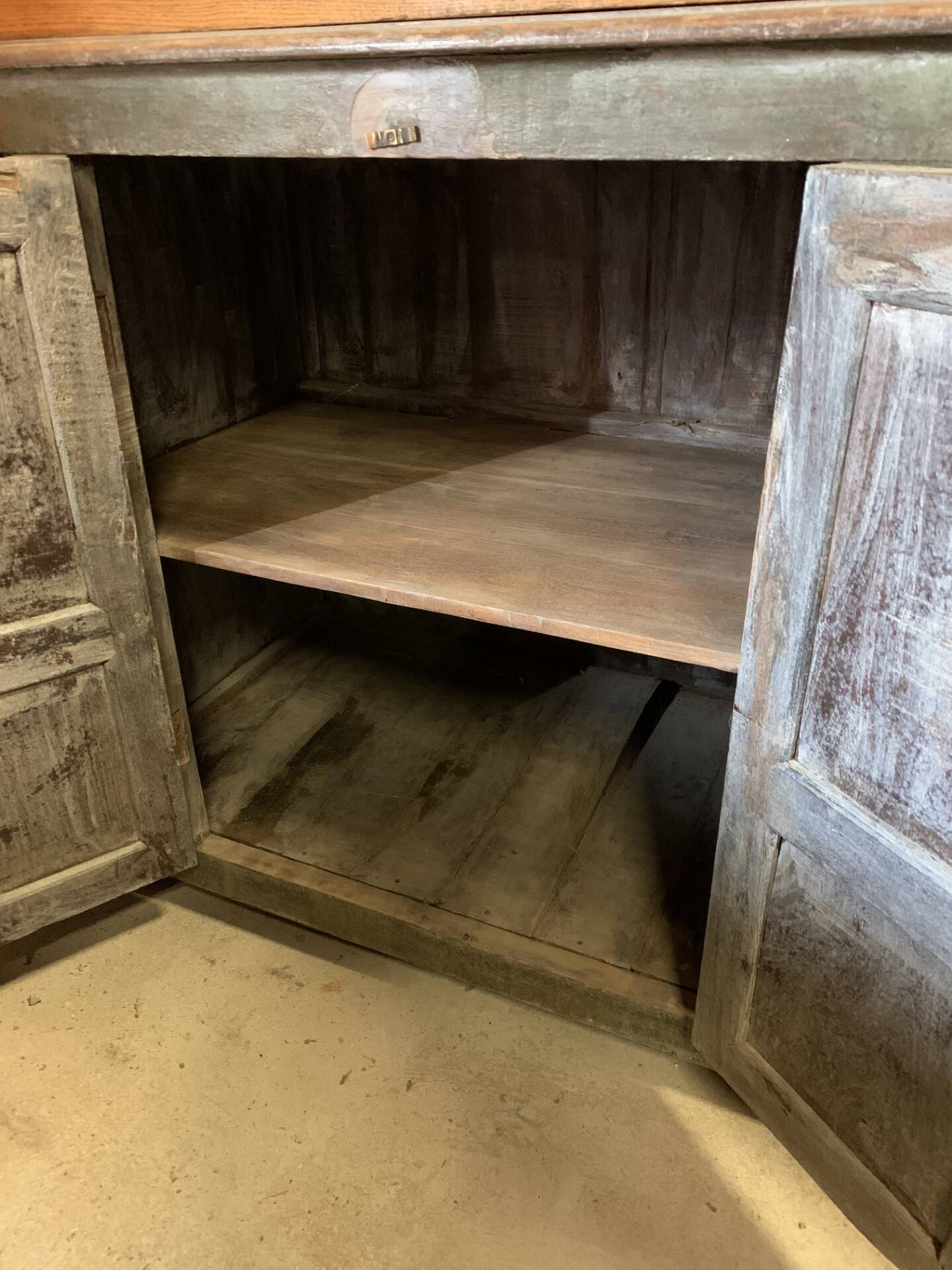 Indian sideboard 4 doors