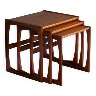 Tables basses gigognes quadrille plan g rétro teck années 1960