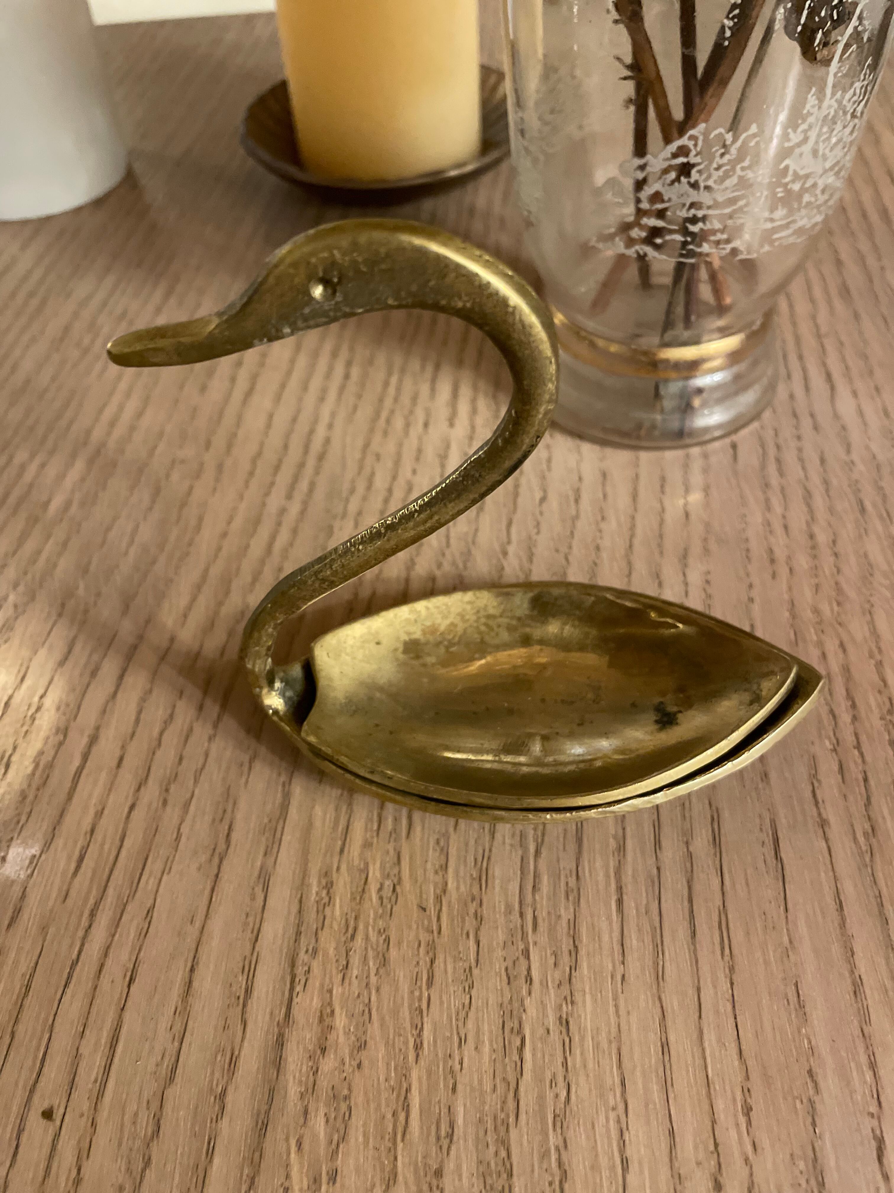 Empty pocket in the shape of a swan Brass Vintage Year 60