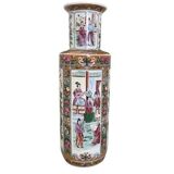 Old large Chinese canton vase, 1900s. in porcelain, famille rose style 47 x 16 cm