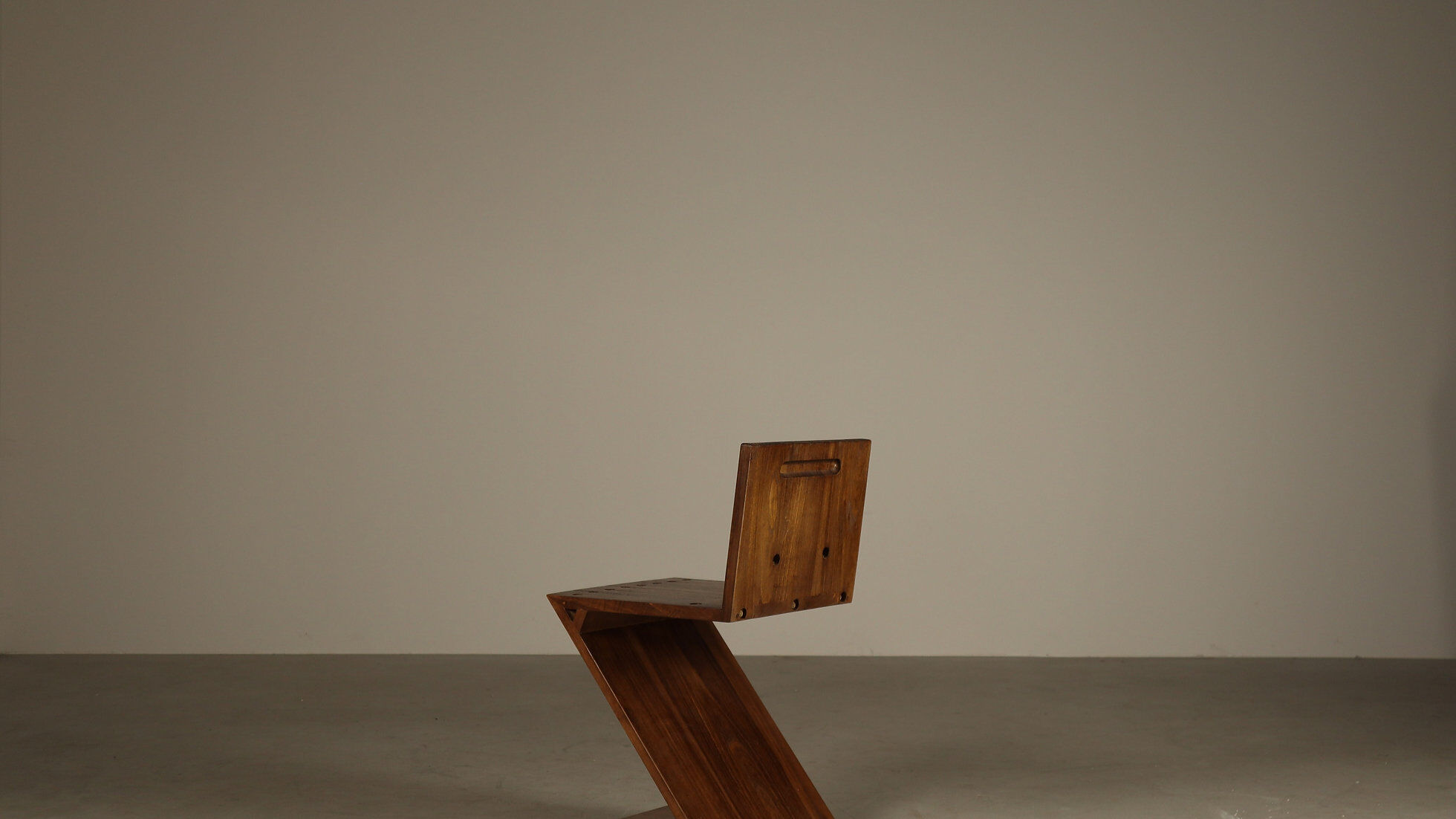 Ensemble de quatre chaises Zig-Zag après Gerrit Rietveld