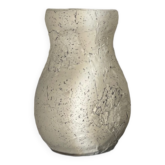 Textured beige vase