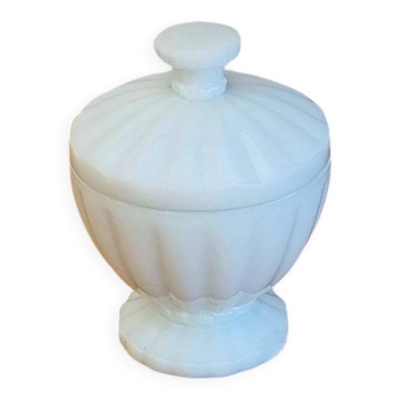 Bonbonnière vintage en verre opalin blanc avec couvercle
