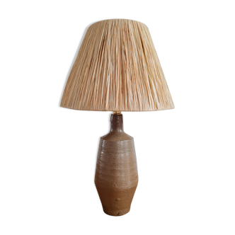 Sandstone lamp and rafia
