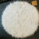 White fur carpet