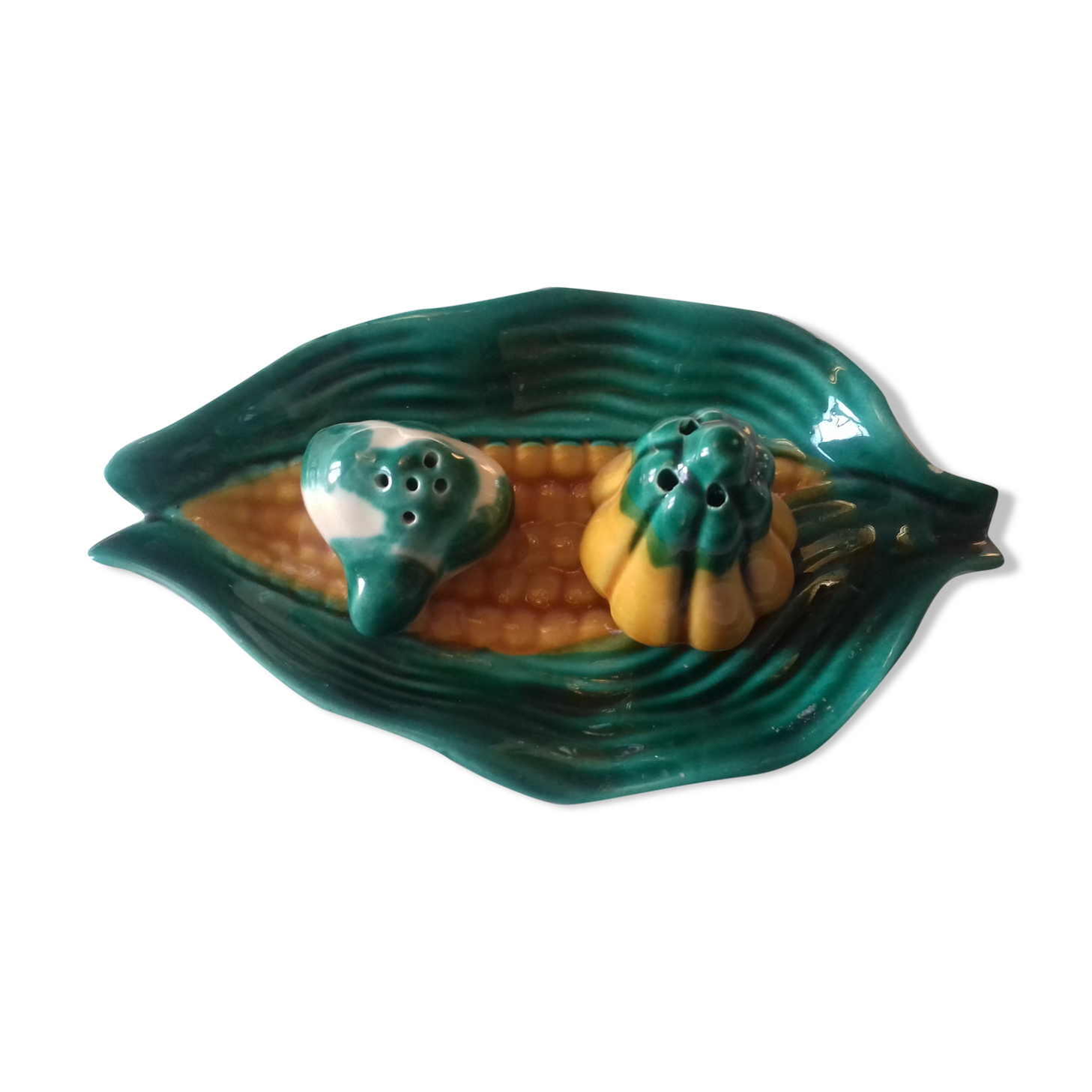 Pepper salt shaker set in slurry - Vallauris