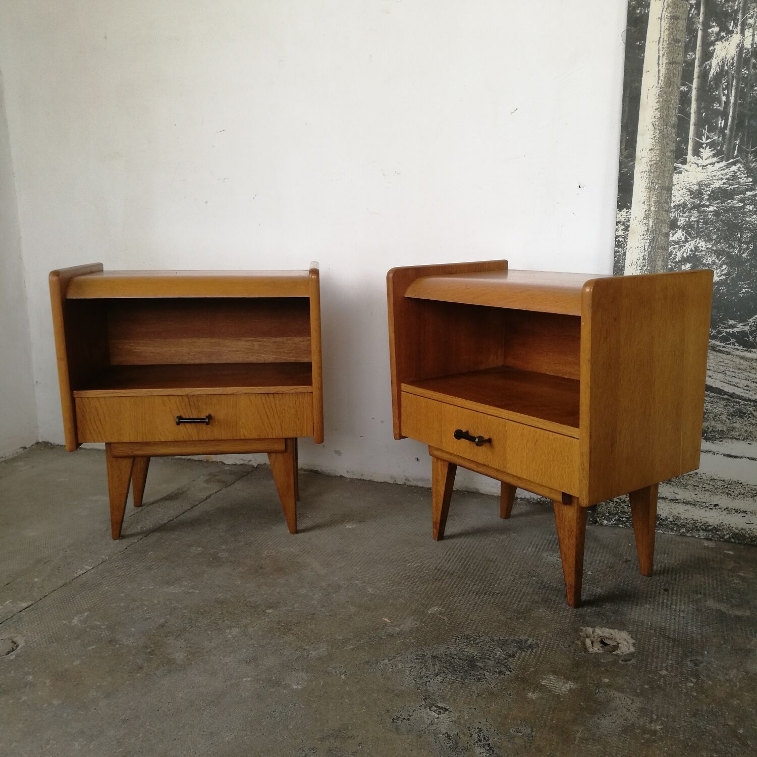 Paire de chevets Vintage, pieds compas