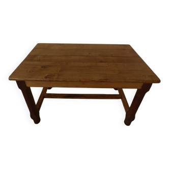 Table de ferme en chêne à pieds joinds par une entretoise