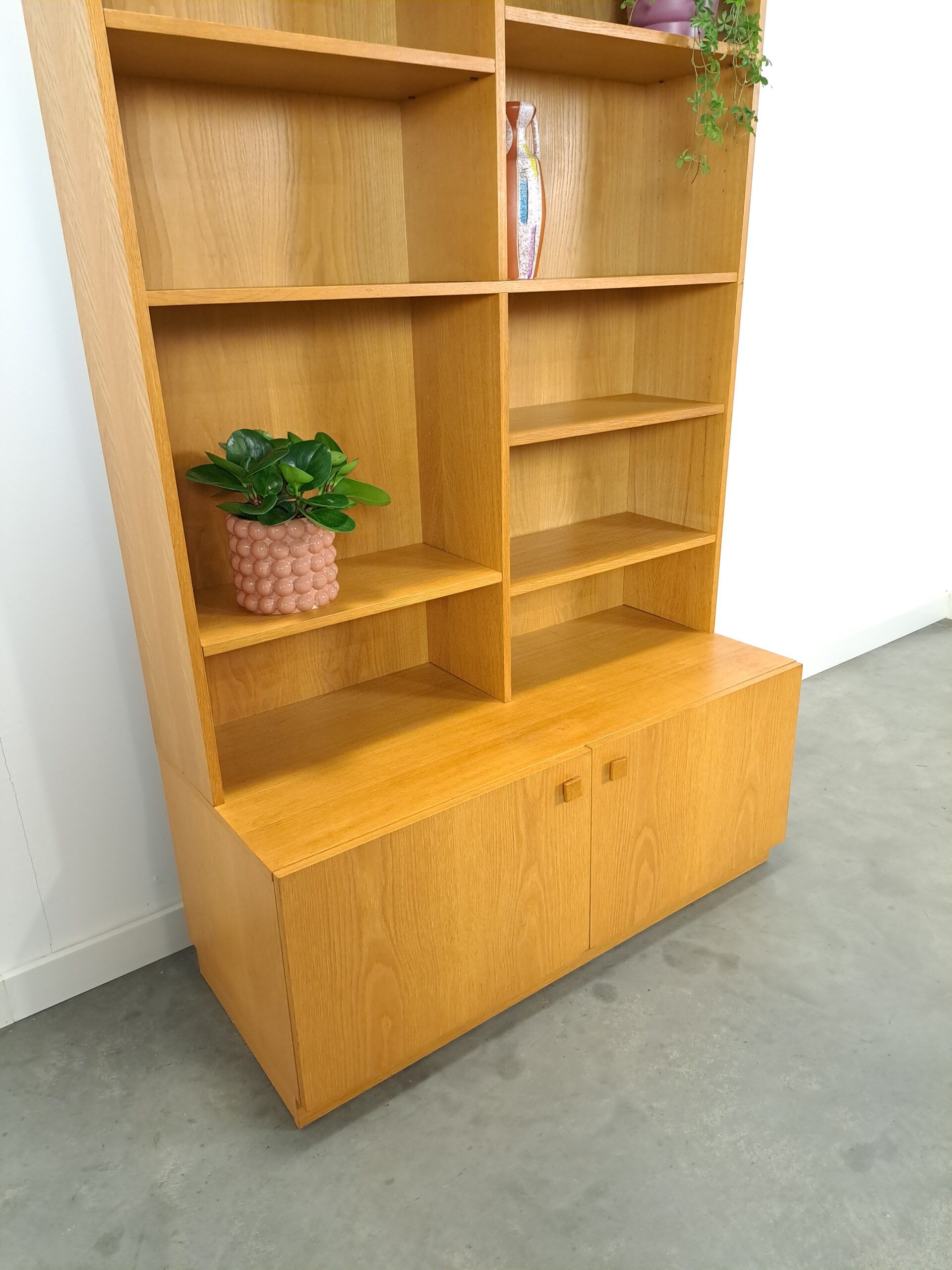 Tall LP bookcase with shelves from Sweden