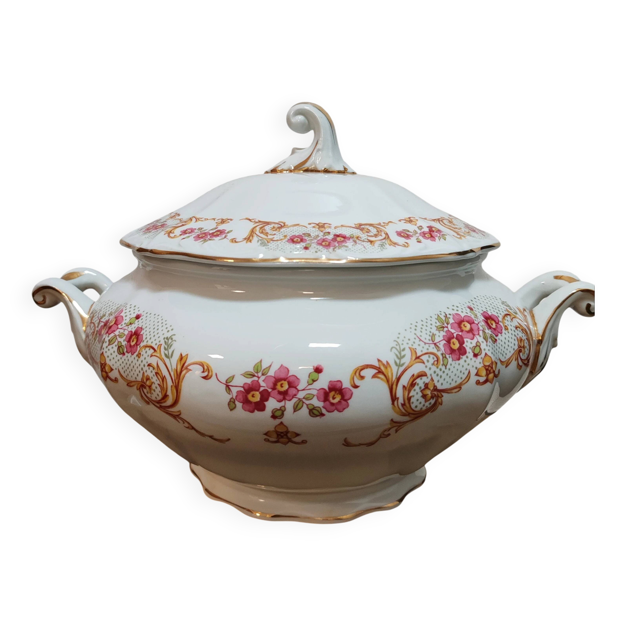 Porcelain soup tureen Digoin