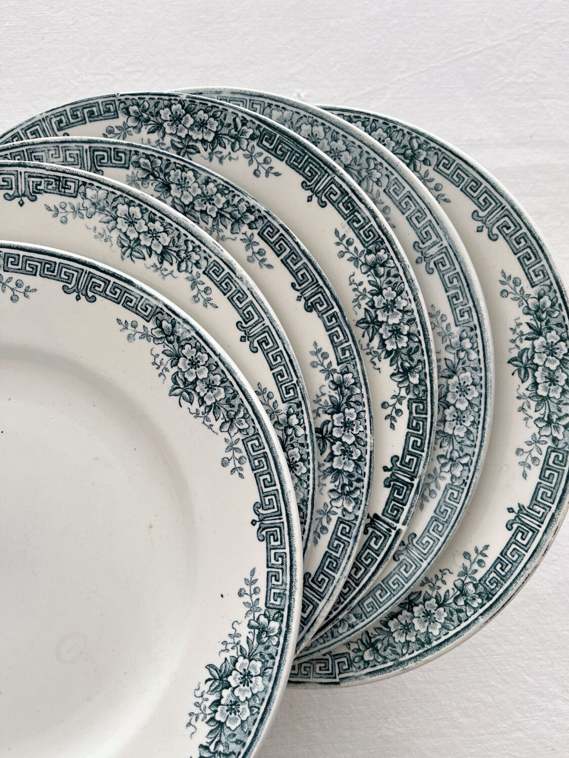 6 antique ironstone dinner plates "Lucy" Saint Amand