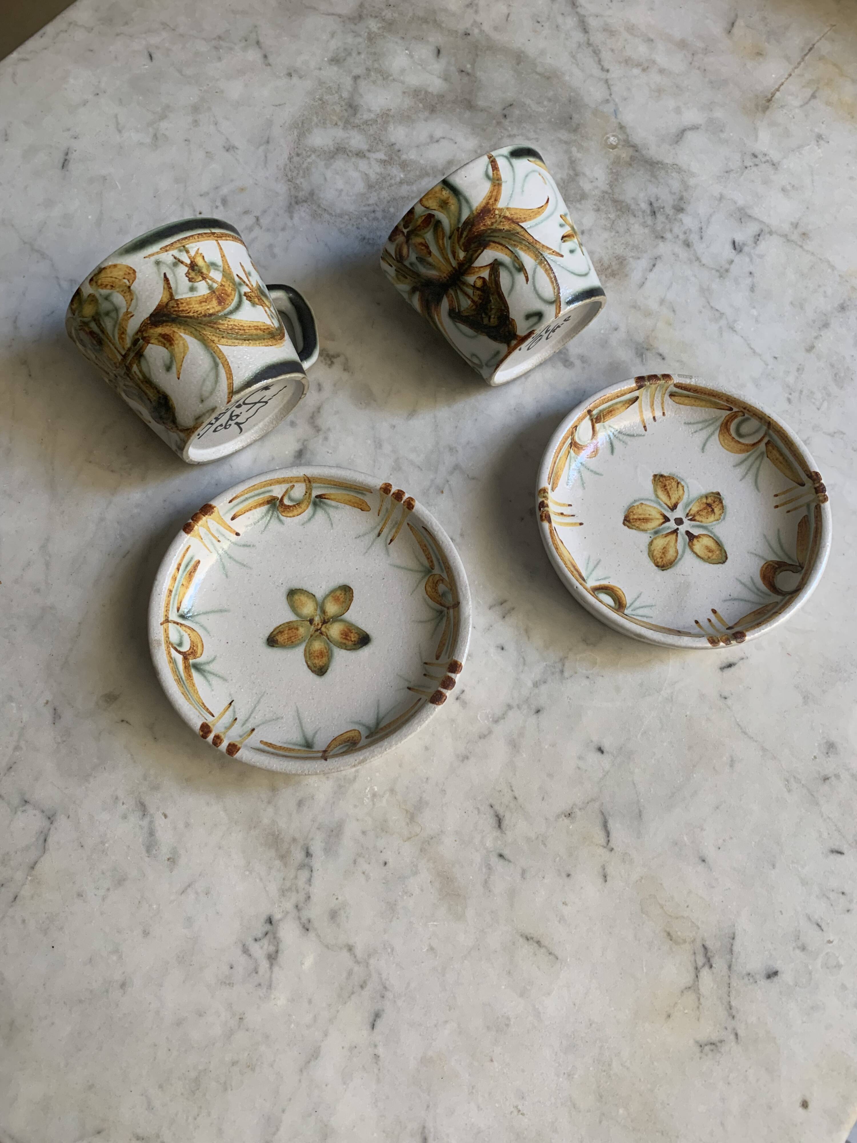 Set of two Keraluc cups and saucers (Quimper)