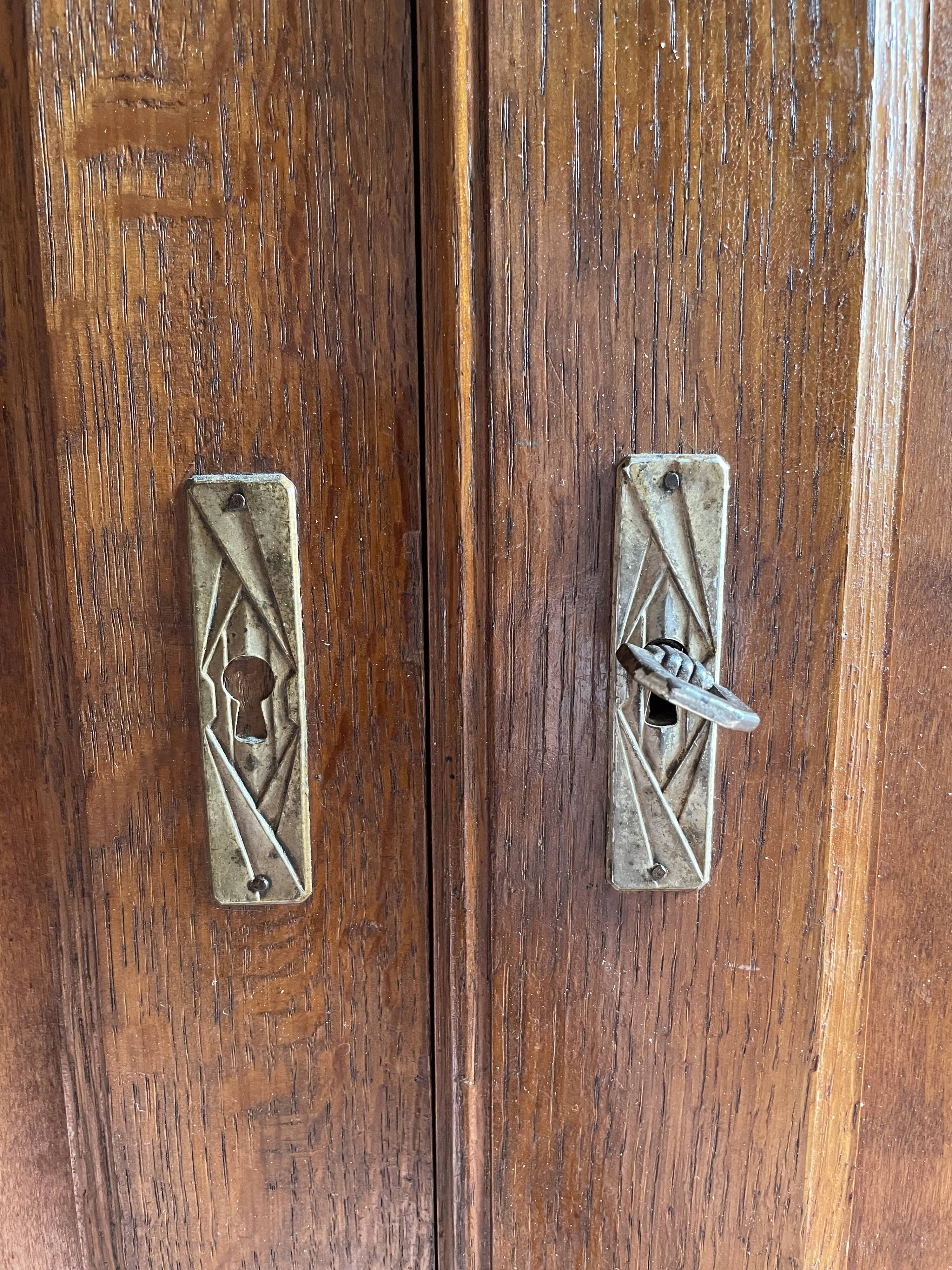 Armoire parisienne