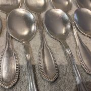 10 silver-plated metal ice scoops, silversmith Saglier Frères, gadroons