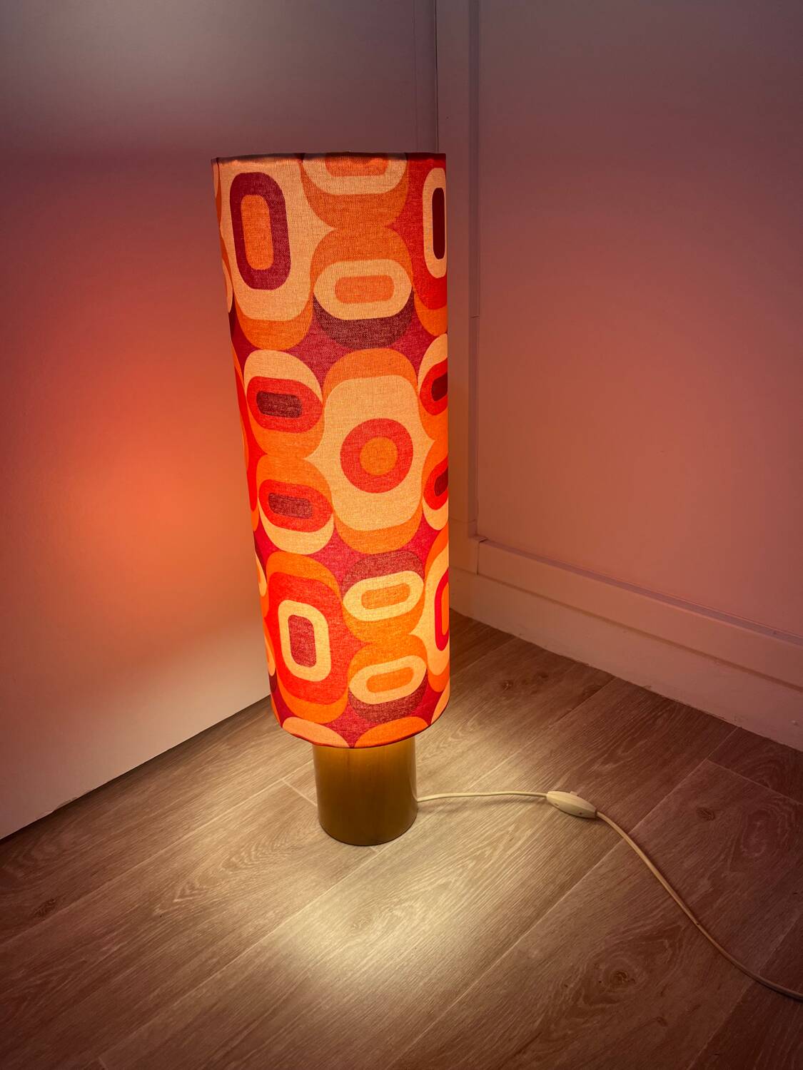 70s style lamp