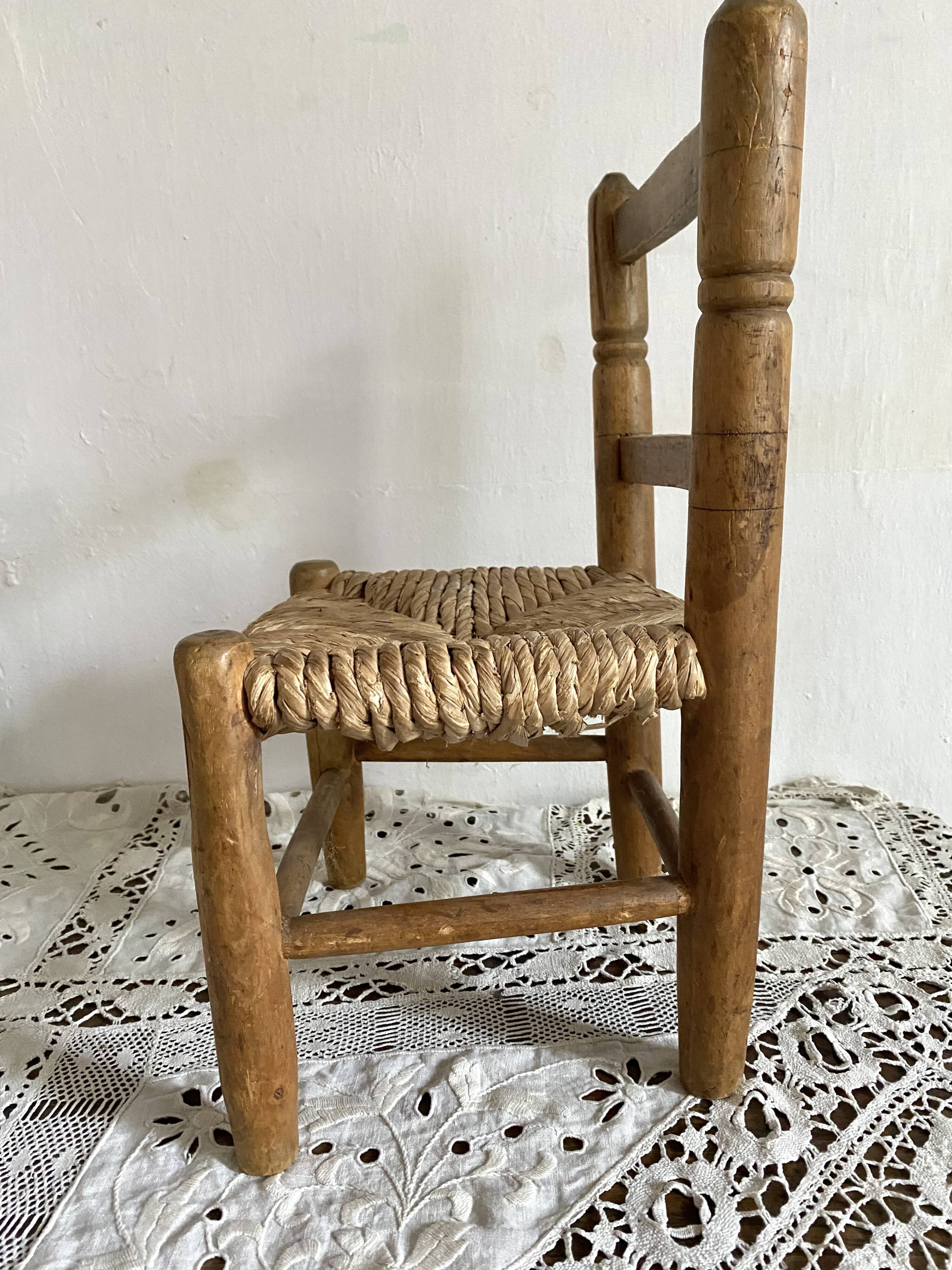 Chaise enfant en bois et paille