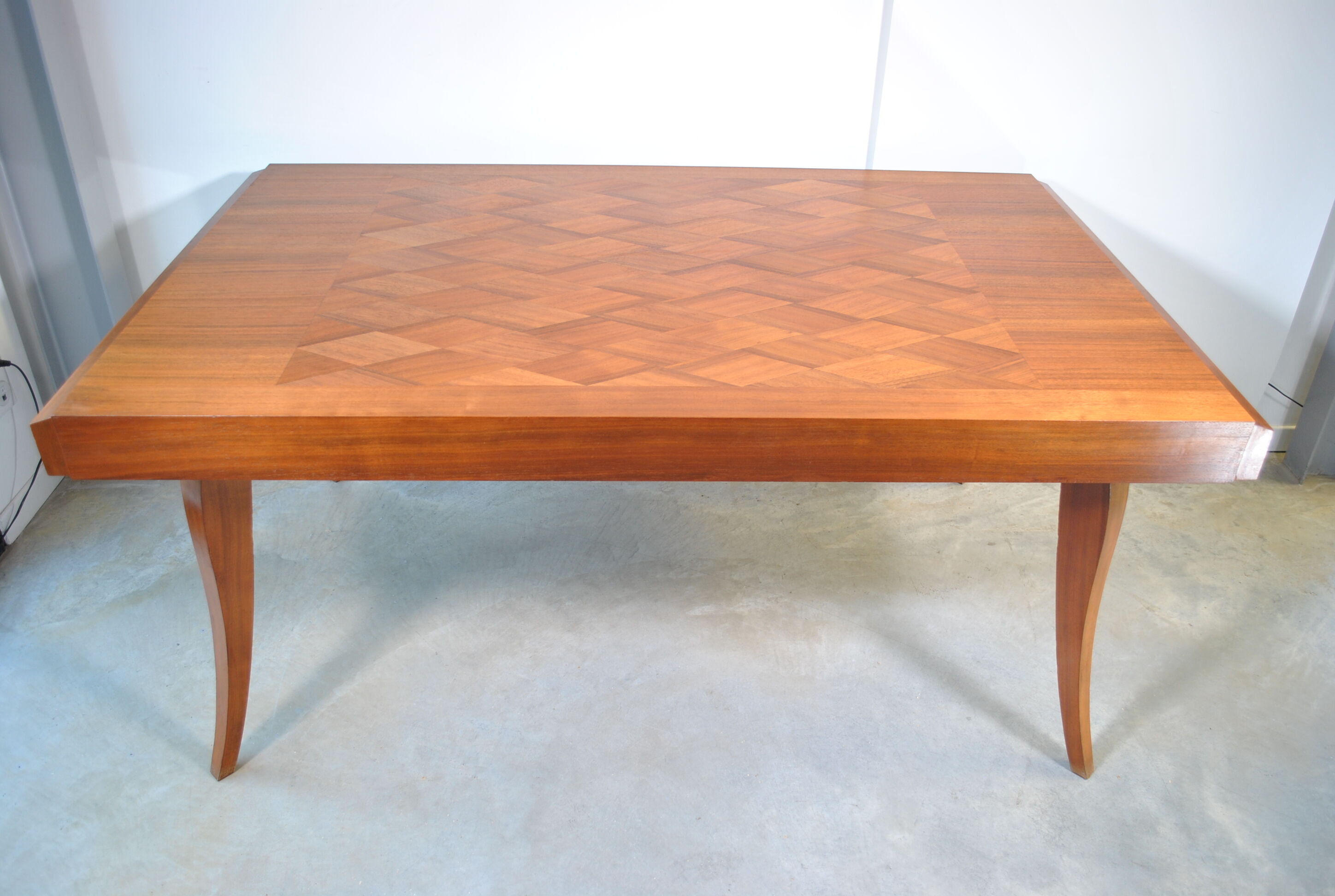 Extendable dining table circa 1950