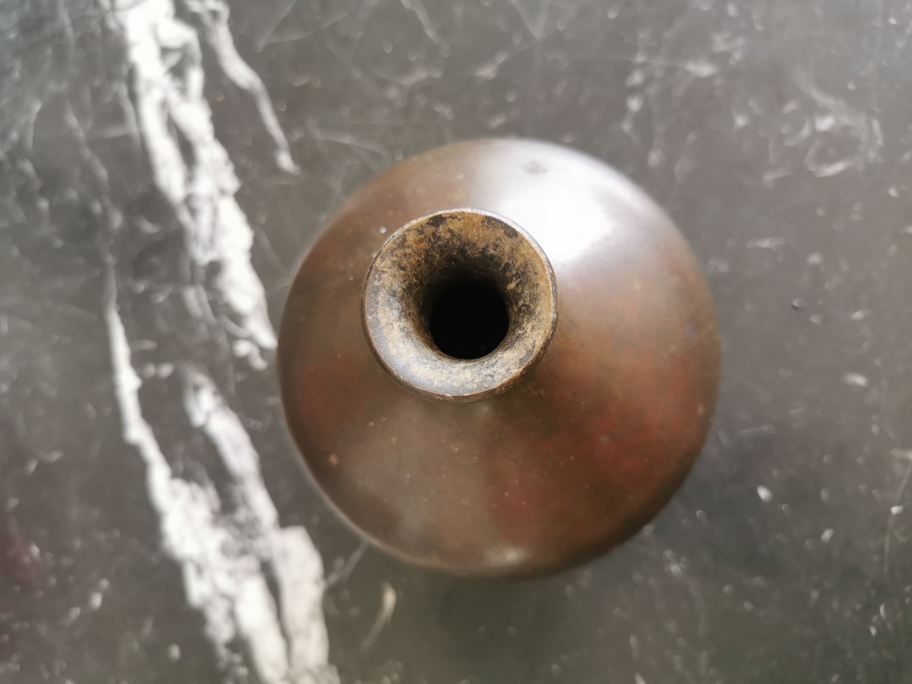 Vase boule ancien danois signé Just andersen