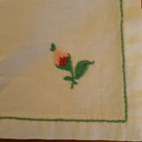 Nappe " Fleurie " brodée main et ses 12 serviettes années 80