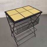Table vintage porte vinyles métal et faïence jaune
