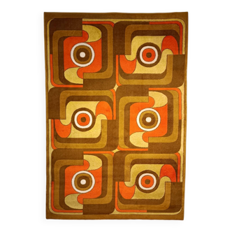 Tapis vintage de l'ère spatiale fabriqué par Latex Studio