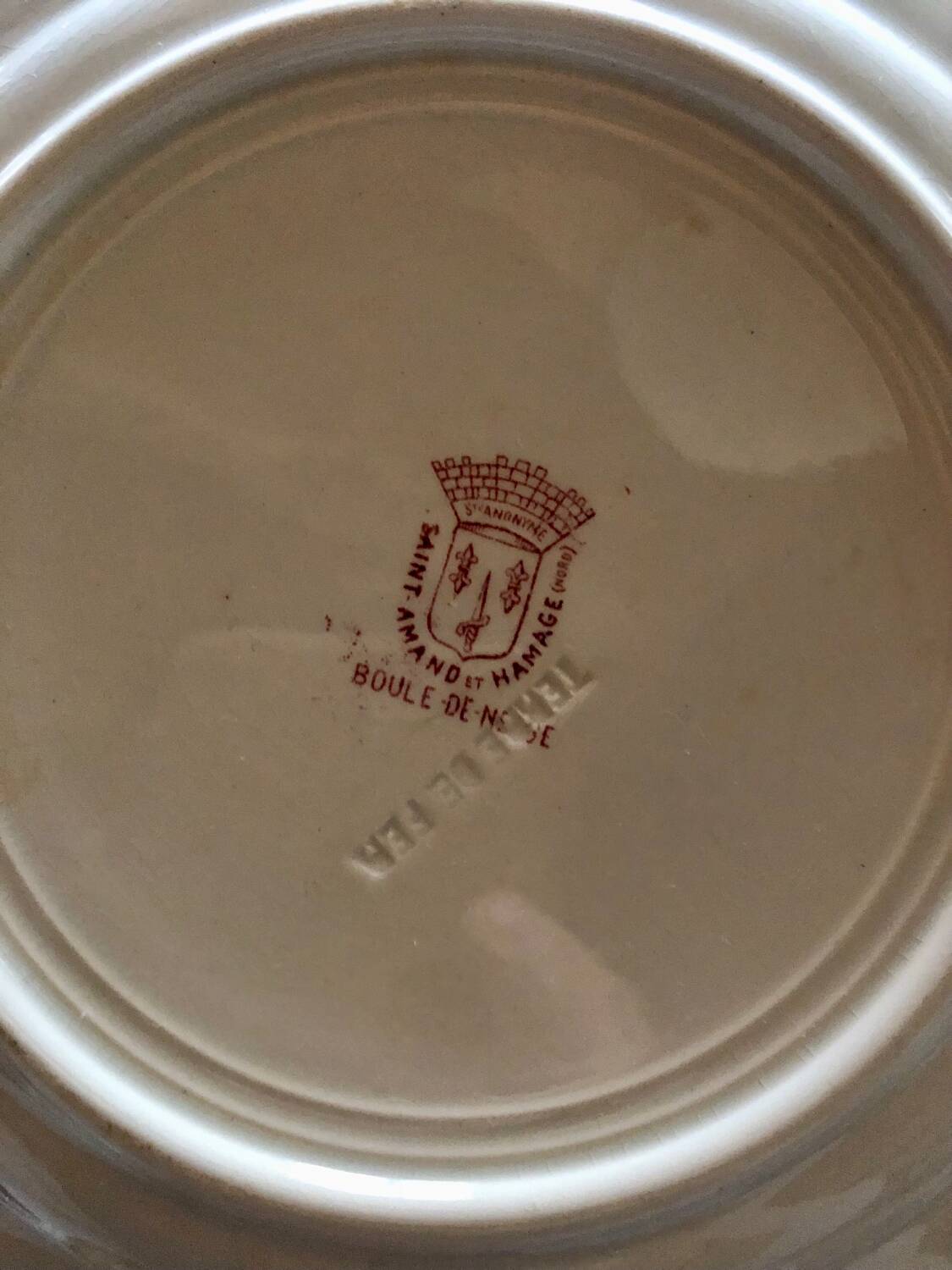 "Snowball" plates in ironstone by Amand and Hamage