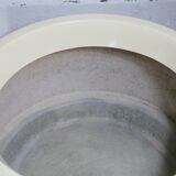 Important cylindrical planter in cream lacquered fiberglass, circa 1970