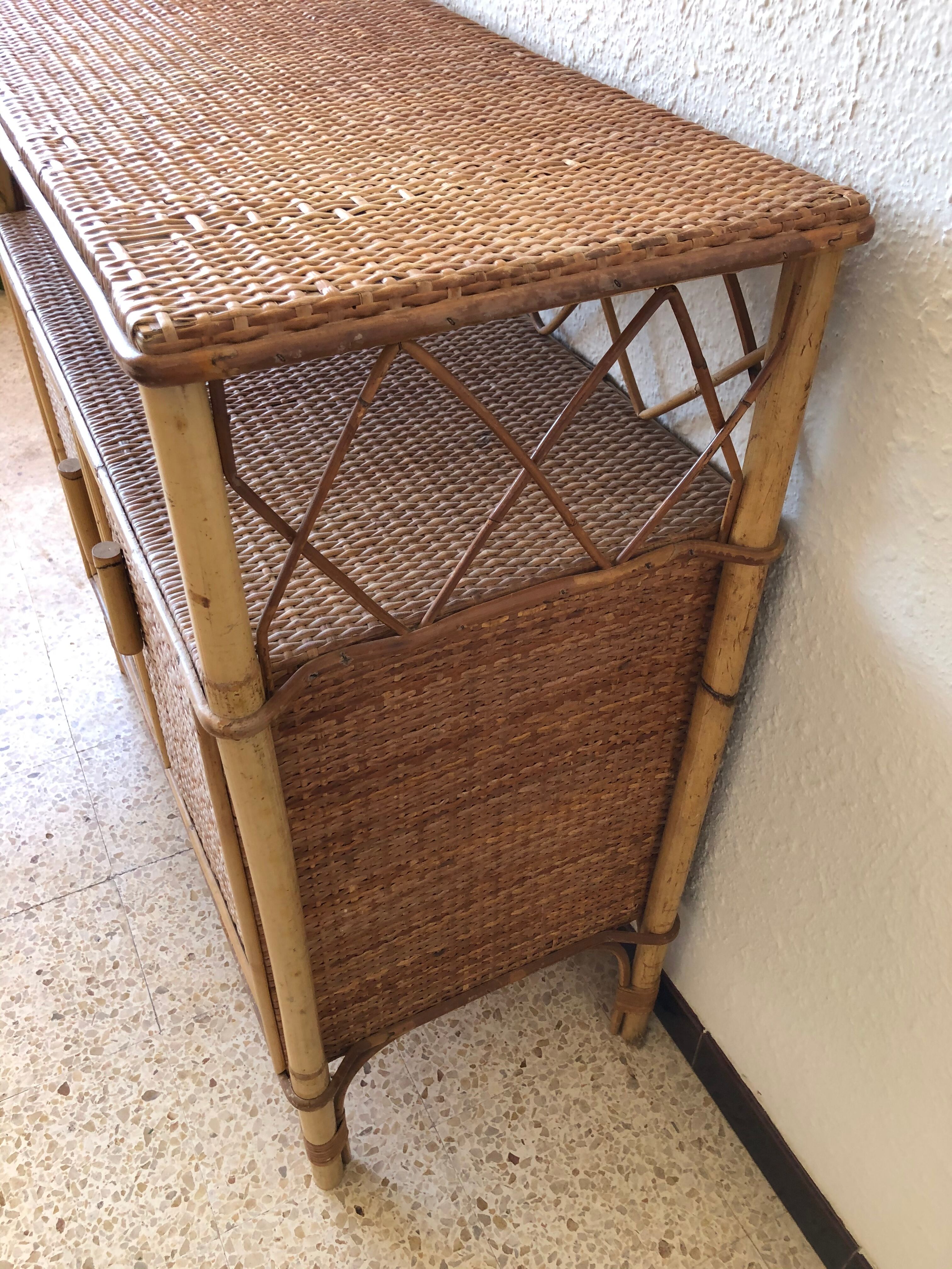 Buffet en rotin vintage