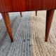 Commode pieds fuseaux vintage