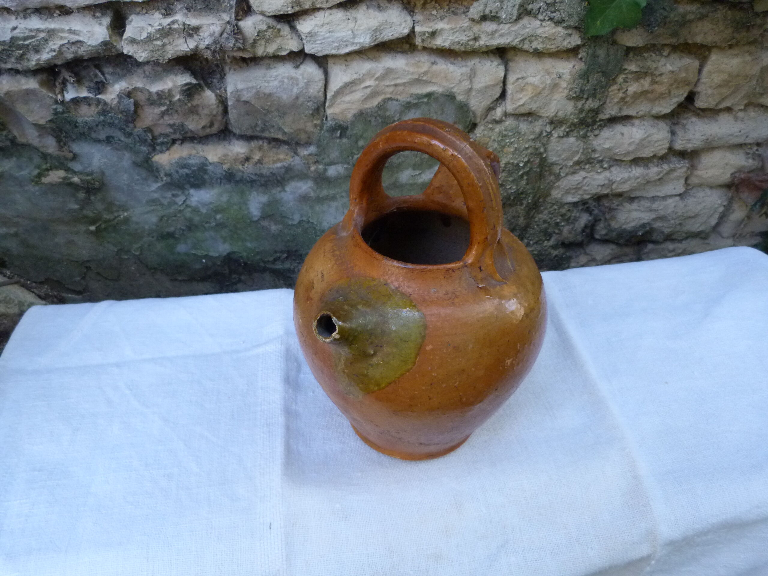 Old kid gargoulette in glazed earth nineteenth century