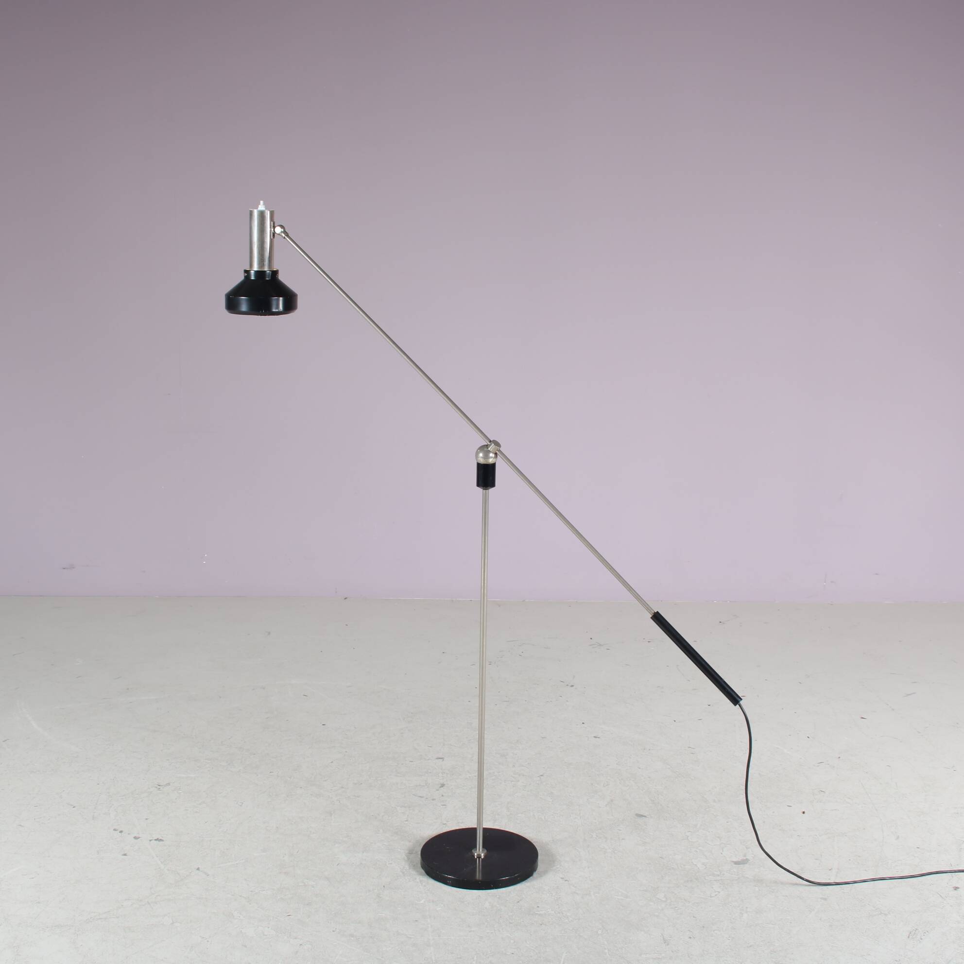 1950s “Magneto” Floor lamp by H. Fillekes for Artifort, Netherlands