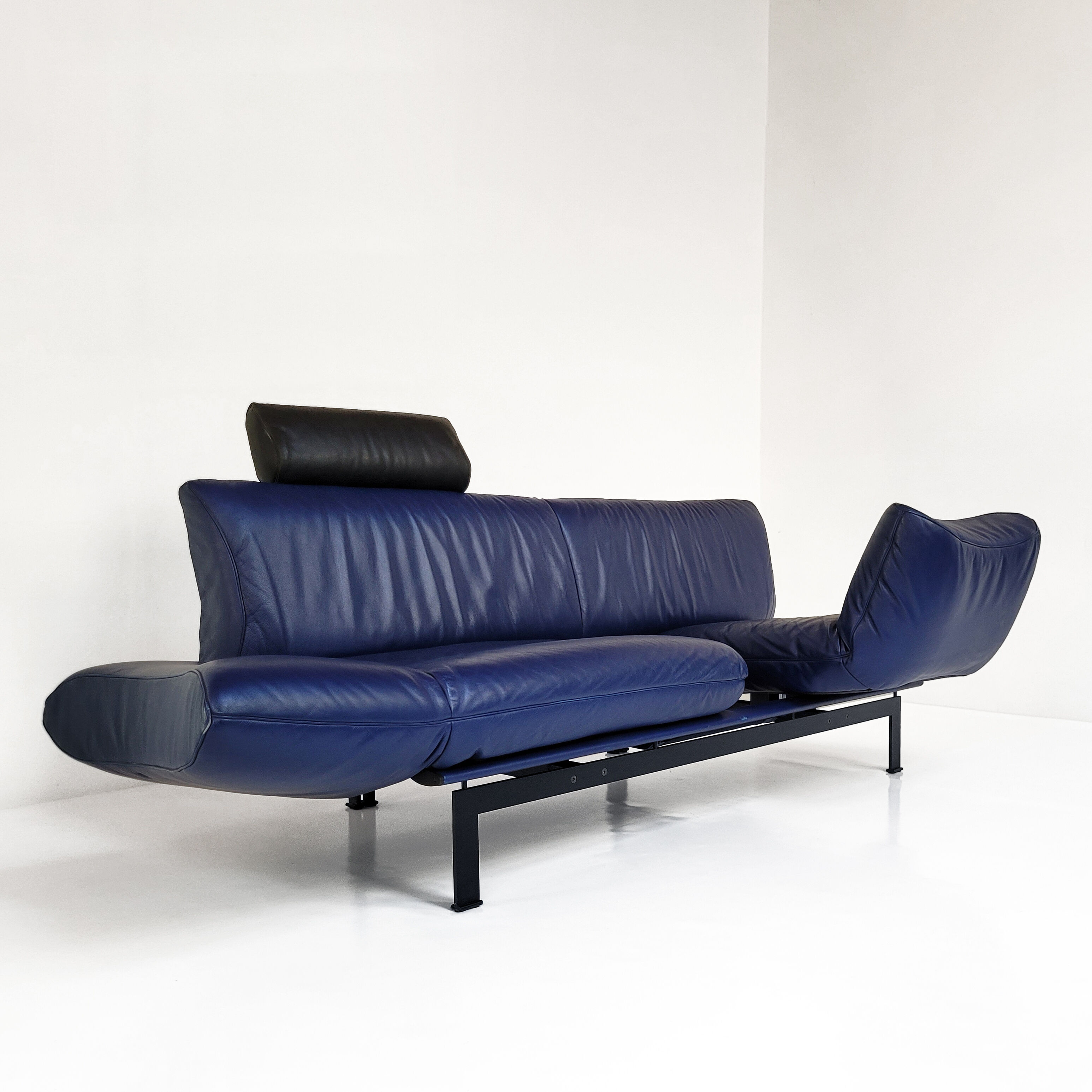 DS-140 sofa, by Reto Frigg for De Sede