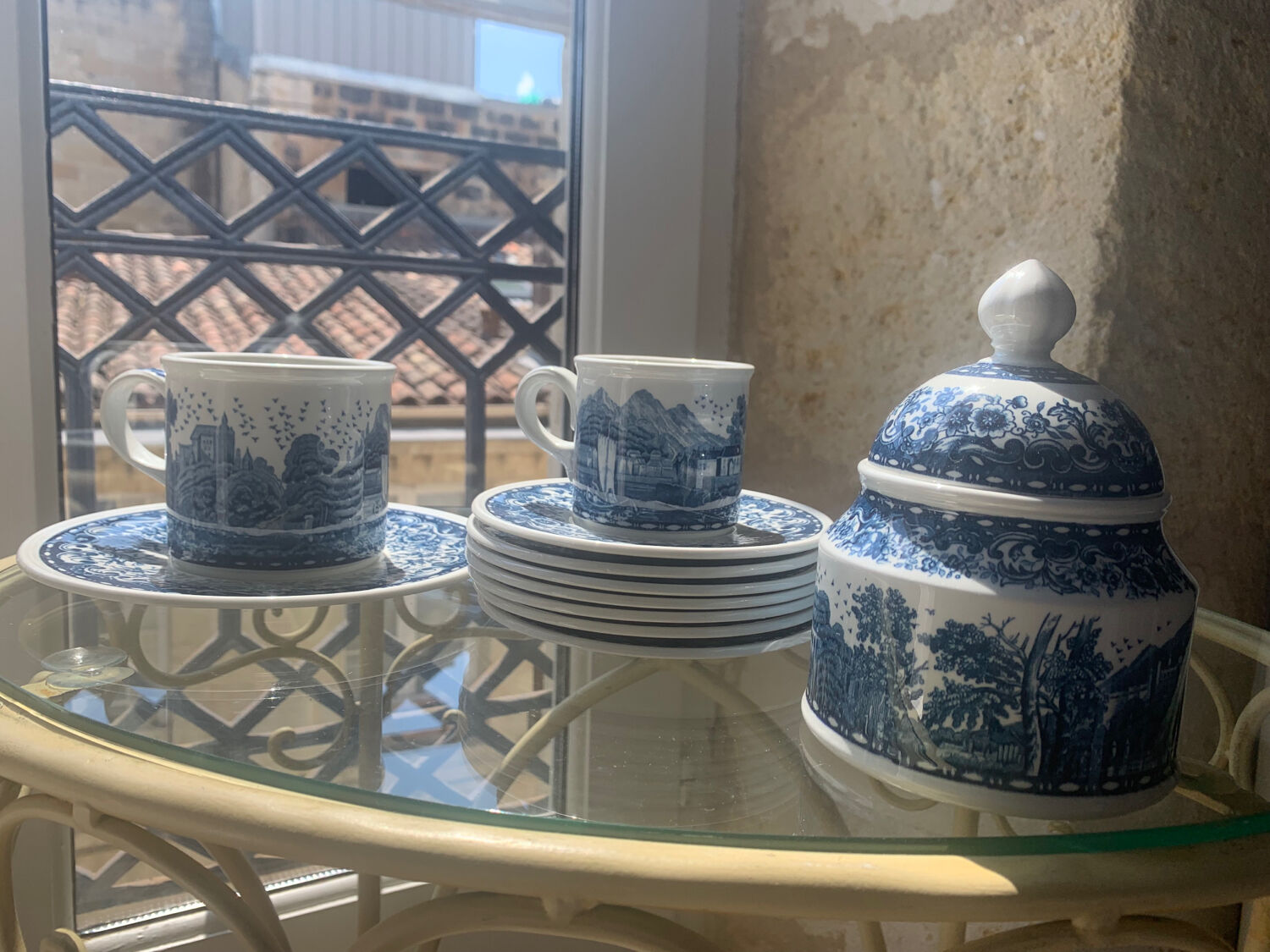 Villeroy & Boch "blue castle" breakfast service