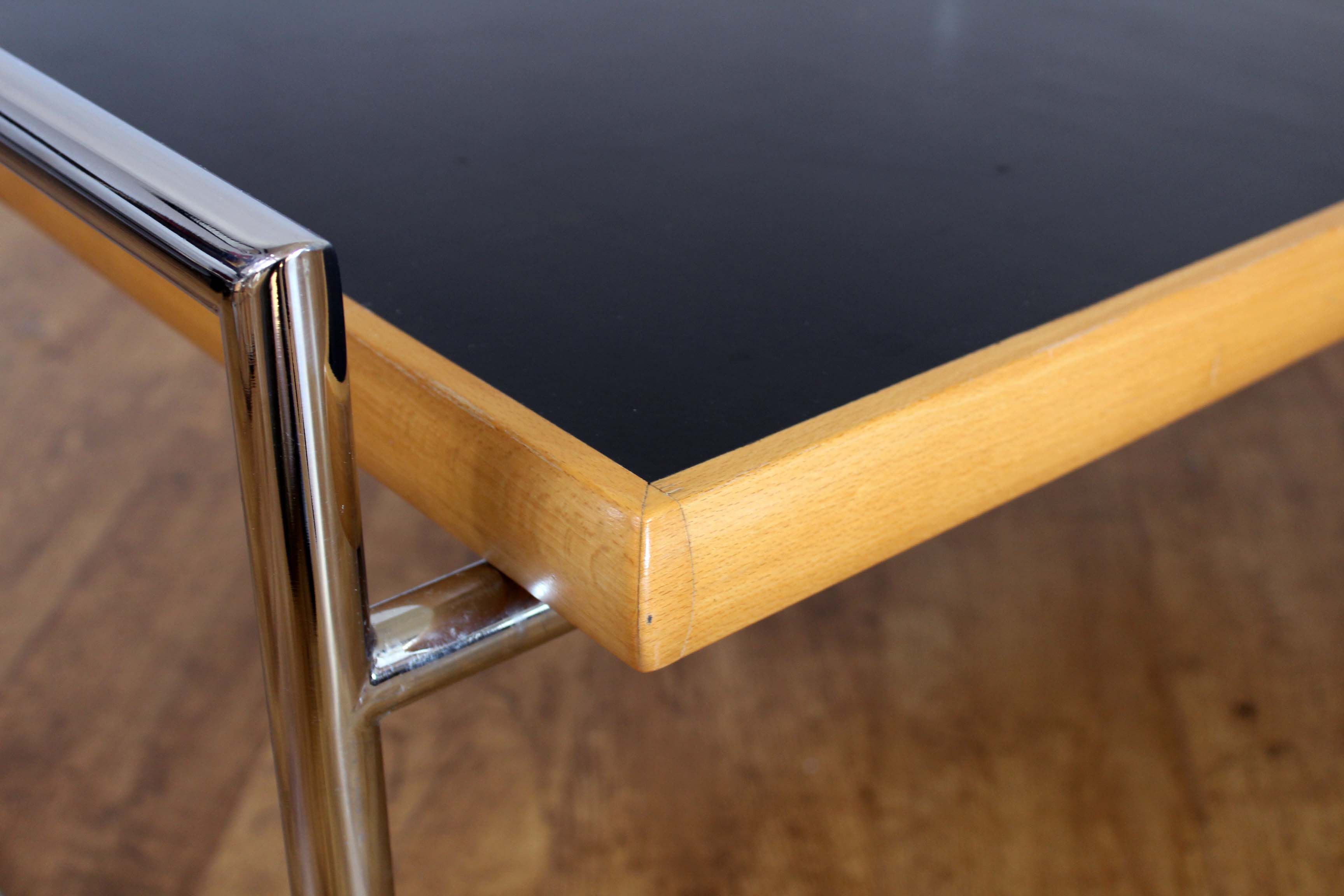 Coffee table Bauhaus style