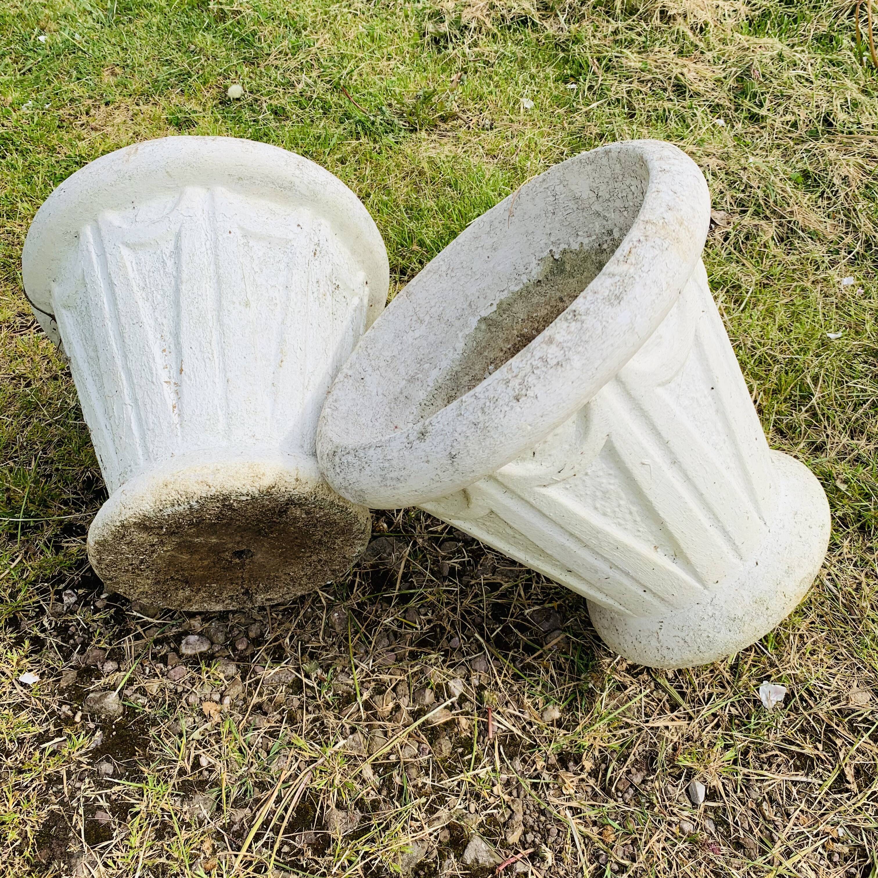 Pair of Grandon Fres pots