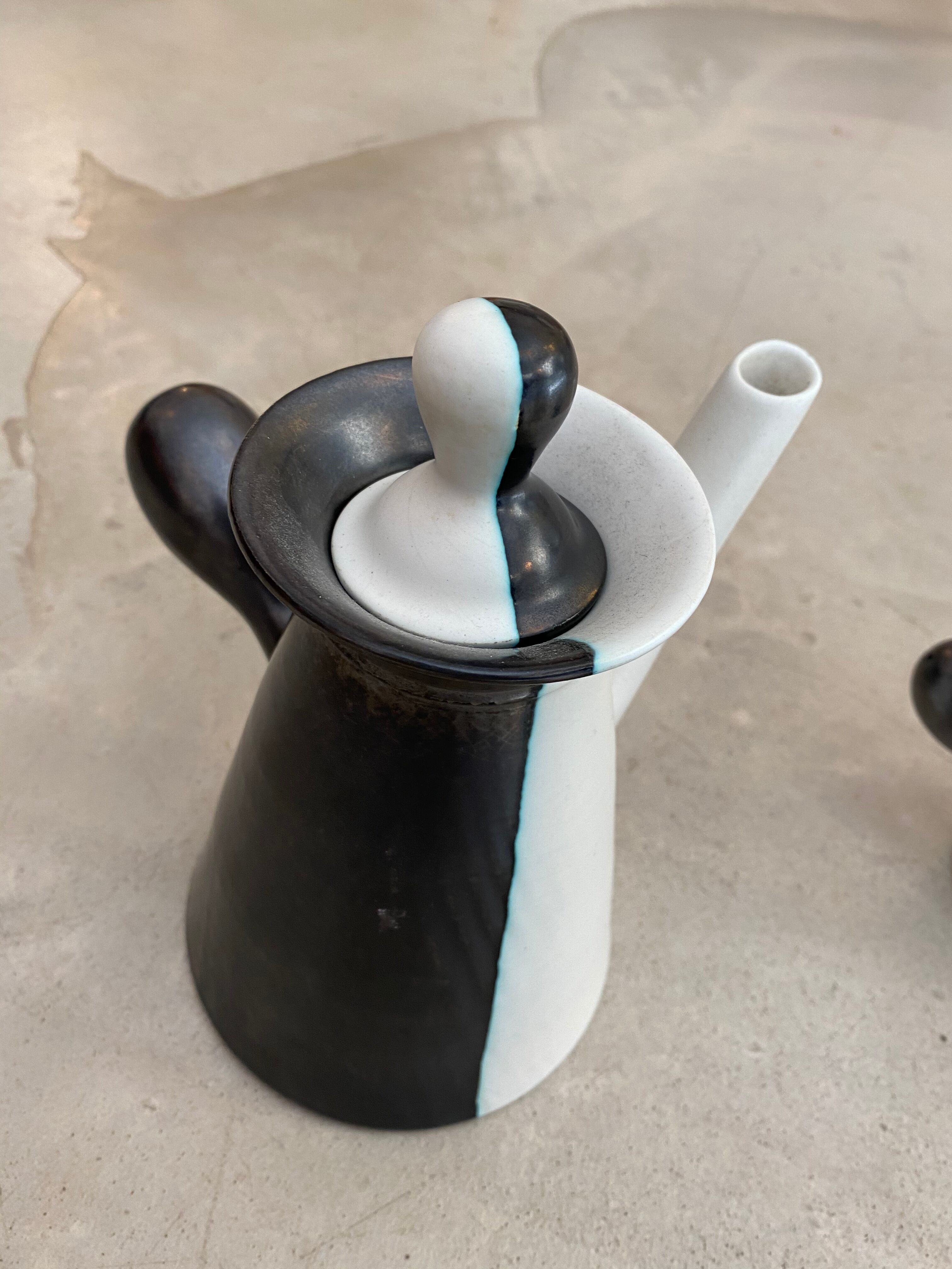 Teapot and milk pot